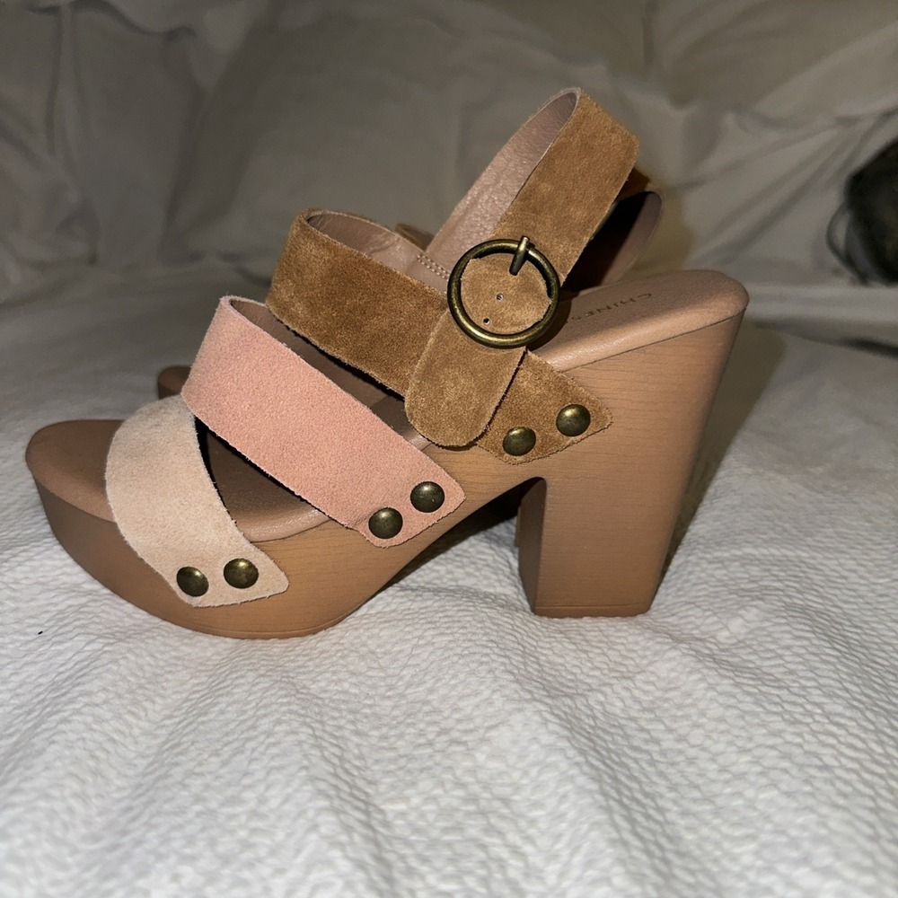 Chinese laundry Suede Sandals Sz 6
